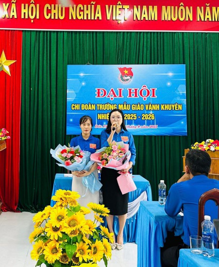 Đại hội chi đoàn Trường MG Vành Khuyên